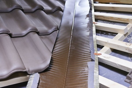 Поролоновая полоса ендовы, KLOBER